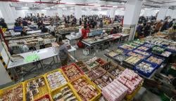 Geliat Pasar Kue Subuh Senen di Lokasi Baru