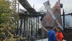 Kebakaran Rumah Panggung di Palangkaraya, Diduga Dibakar Penghuni yang Gangguan Jiwa<