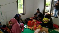 Puluhan Warga Gununghalu KBB Keluhkan Sakit Perut dan Muntah, Diduga Keracunan<