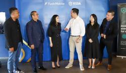 Foto Kerja Sama Flash Mobile dan VIDA
