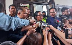 Respons Vonis 13 Tahun Penjara Ricky Rizal, Ibu Brigadir J: Itu yang Terbaik