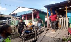 Kampung Narkoba di Medan Belawan Digerebek Polisi, IRT Diduga Jadi Pengedar Sabu Ditangkap<