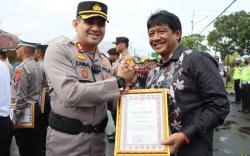 Bantu Polisi Ungkap Identitas Pembunuh Cici, Warga Sukabumi Diberi Penghargaan<