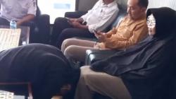 Iseng Curi Puluhan Bendera Partai, Pelajar di Majalenga Ini Menyesal dan Sujud