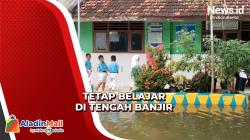 Aktivitas Belajar di SD Lamongan Tetap Berjalan meski Banjir