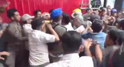 Penertiban Ruko di Gowa Ricuh, Anggota Satpol PP Dupukuli OTK, 1 Orang Luka