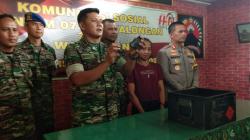 Bongkar Loteng Rumah, Warga Pekalongan Temukan Granat dan Pistol Bayard Buatan Belgia