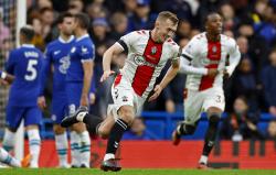 Wow! James Ward-Prowse Dekati Rekor David Beckham usai Bobol Gawang Chelsea