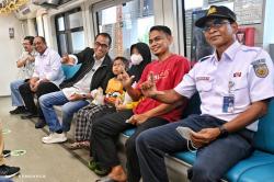 Menhub Dorong Perbanyak Angkutan Feeder untuk Tingkatkan Penumpang LRT Sumsel<