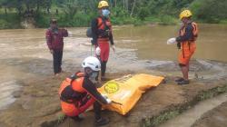 Lansia Terseret Arus Sungai Cibojong Cianjur Ditemukan 4,2 Km dari Lokasi Kejadian Awal