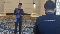 TGB Zainul Majdi Kagumi Arsitektur Masjid Raya Sheikh Zayed Solo: Luar Biasa