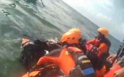 Pria yang Diduga Lompat dari Jembatan Pangkajene Ditemukan Tewas Mengambang di Laut