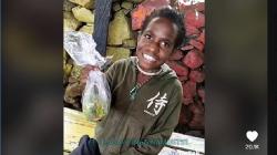 Kisah Anak-Anak di Pedalaman Papua, Barter Cabai dengan Snack dan Mi Instan
