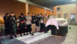 Momen Menko PMK Salatkan Jenazah WNI Korban Gempa Turki Sebelum Dipulangkan ke RI