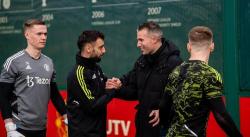 Robin van Persie Sambangi Man United Jelang Laga Kontra Barcelona 