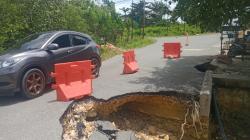 Jembatan Penghubung 2 Desa di Kaimana Nyaris Putus Tergerus Abrasi