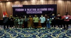 Dirut MNC Sekuritas Berbagi Tips Perencanaan Keuangan kepada Mahasiswa Unika Atma Jaya