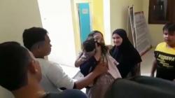 Isak Tangis Ibu Bocah Muaro Jambi Korban Penculikan saat Bertemu Sang Anak