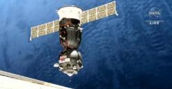 Gantikan Pesawat yang Bocor, Soyuz MS-23 Rusia Tiba di Stasiun Luar Angkasa