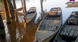 Indahnya Kehidupan Suku Terasing di Riau, Tinggal di Pinggir Sungai Tanpa Gadget dan Listrik 