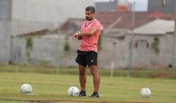 Persita Pecat Luis Duran dari Kursi Pelatih, Legenda Timnas Indonesia Jadi Pengganti