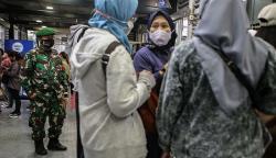 Antisipasi Pelecehan Seksual, Personel TNI Ditugaskan di Halte TransJakarta