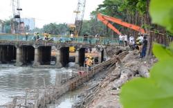 Proyek Normalisasi Sekanak-Lambidaro Molor, Anggota DPR Semprot BBWSS VIII