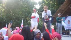Serunya Caleg Partai Perindo Venna Melinda Senam Zumba Bareng Ibu-Ibu Blitar
