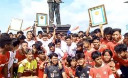 Keren, Sekolah Olahraga di Pati Ini Bangun 7 Lapangan Bola Sejajar Pertama di Indonesia<