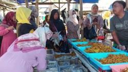 Peziarah Datangi Makam Syekh Maulana Syamsudin di Pemalang, Pedagang Ketiban Berkah