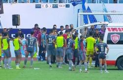 Ricki Ariansyah Tak Sadarkan Diri usai Bikin Gol, Ambulans Masuk ke Lapangan