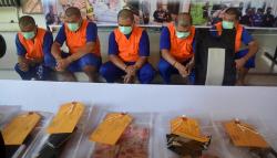 Tampang Komplotan Begal Bersenpi Sasar Taksi Online 