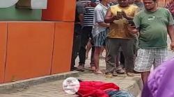 Pria Berjaket Merah Ditemukan Tewas Bersimbah Darah di Atas Trotoar Jalan