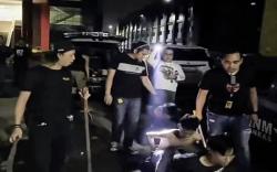 Ngeri! Tawuran Remaja di Palembang Pakai Bom Molotov dan Parang <