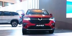 Mejeng di GJAW 2023, Wuling Alvez Kembali Berhadapan dengan Honda HR-V dan Hyundai Creta