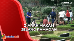 Jelang Ramadan, Warga Jakarta Mulai Ziarah Makam