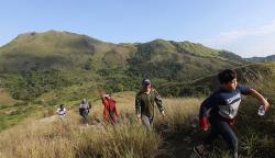 Bukit Siron, Destinasi Wisata Baru Aceh Besar dengan Hamparan Pemandangan Alam