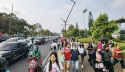 Macet Parah Imbas Konser Blackpink, Blink Pilih Jalan Kaki