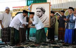  Haul ke-34 Kakek Mertua Ganjar, Gus Ulil: Jateng Beruntung Punya Kiai seperti Mbah Hisyam 