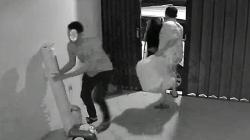 3 Pencuri Bobol Kantor Pengiriman Barang di KBB, Wajah Pelaku Terekam Jelas<