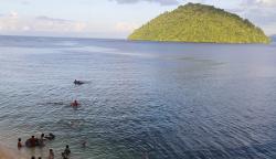 Potensi Wisata Pantai Air Panas Desa Tawa Bacan Halmahera Selatan
