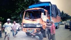 Kecelakaan Maut Truk Tabrak 3 Mobil di Batu Bara Sumut, 1 Tewas 4 Luka Parah