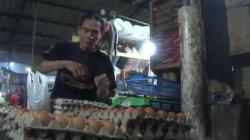 Harga Telur di Purwakarta Mahal Rp31.000 per Kilogram, Warga Kurangi Pembelian<