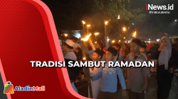 Tradisi Sambut Ramadan, Ribuan Warga Bogor Berkeliling Pawai Obor