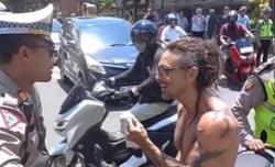 Bule Amerika Bentak Polisi di Bali Diburu Imigrasi, Terancam Deportasi
