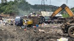 TPA Sarimukti Masih Bermasalah, Ratusan Ton Sampah Berserakan di KBB<