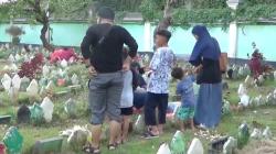 Hukum Ziarah Kubur Menjelang Ramadhan, Simak Penjelasan dan Hikmahnya<