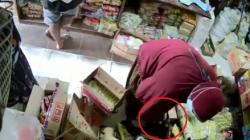 Terekam CCTV, Emak-Emak Curi 6 Sirop di Toko Grosir lalu Dimasukkan ke Rok<