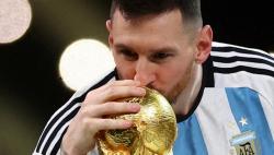 Kembali Bela Timnas Argentina, Lionel Messi Dikerubungi Penggemar