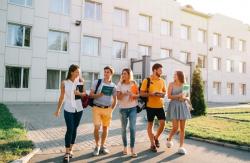 Peluang Lulus Lebih Besar Jika Pilih Pusat UTBK Sama dengan PTN Incaran? Ini Kata SNPMB